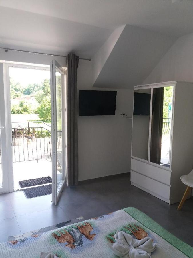 Gosciniec Solan Hotell Jeleniow Exteriör bild