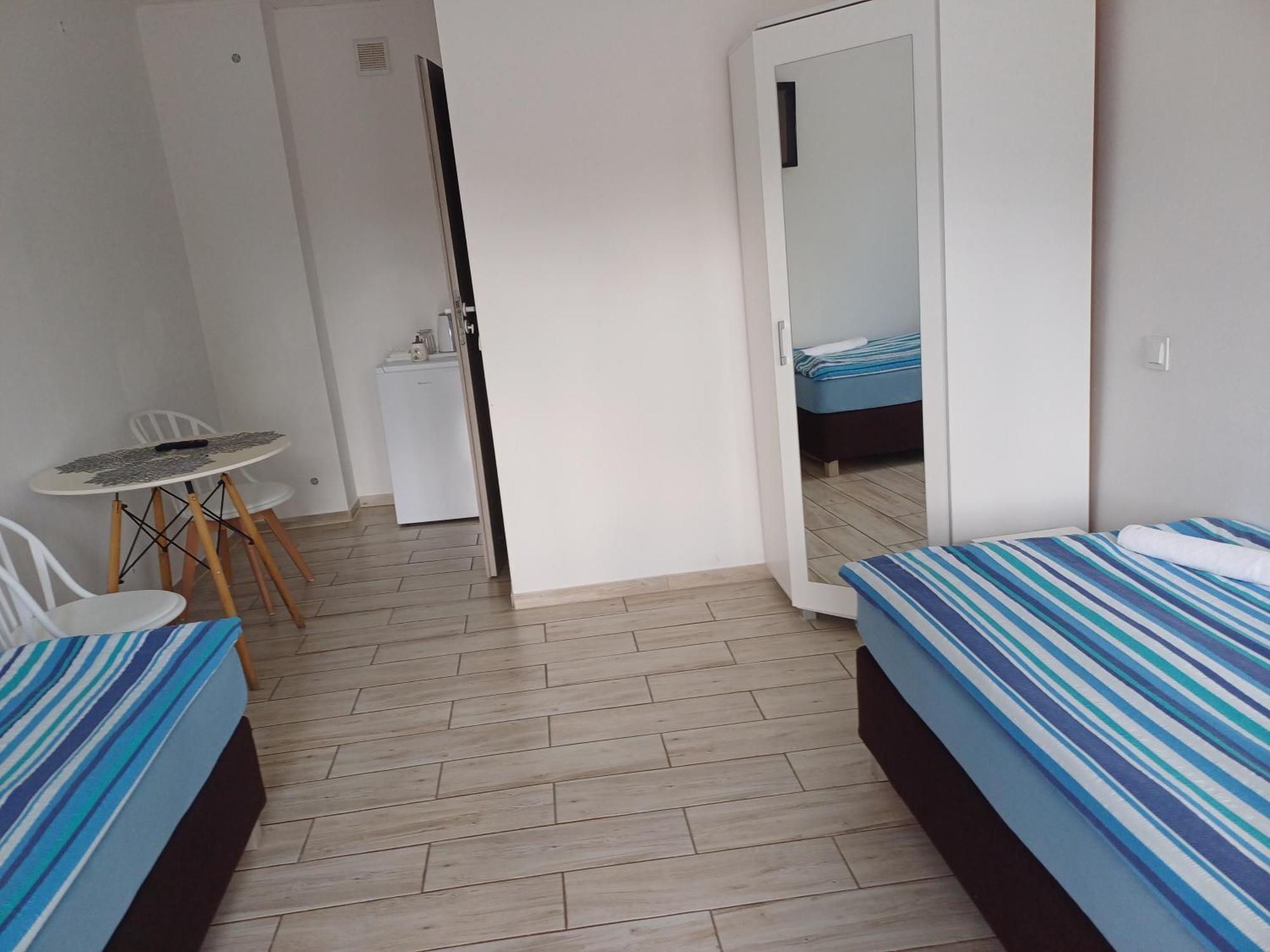 Gosciniec Solan Hotell Jeleniow Exteriör bild
